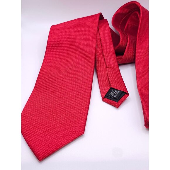 Van Heusen Mens Classic Solid Red Necktie - Picture 8 of 16